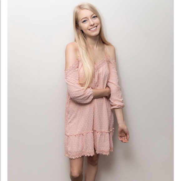 Pink cold shoulder tank dress with lace and dots - Picture 4 of 4